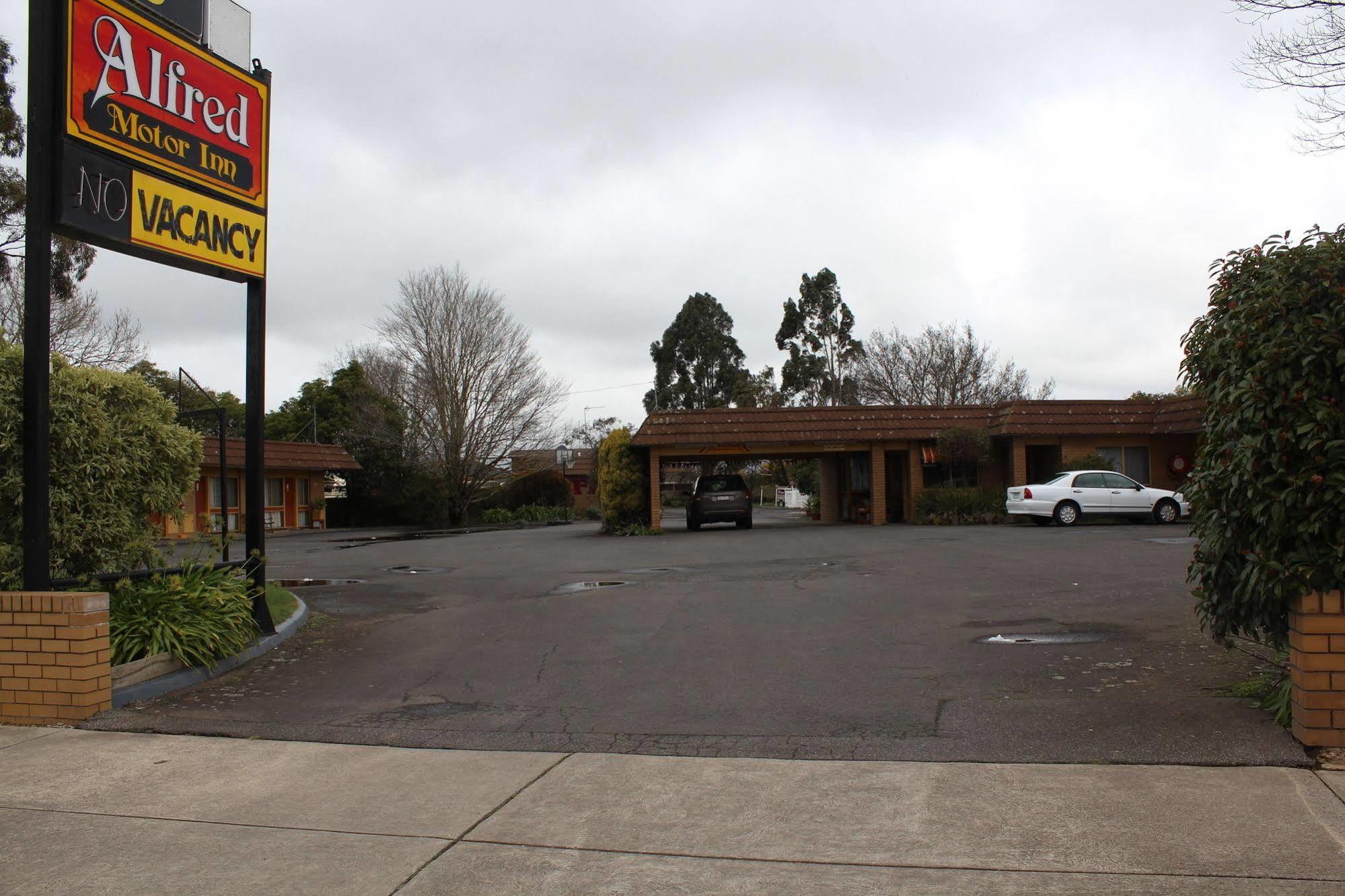 Alfred Motor Inn Ballarat Bagian luar foto