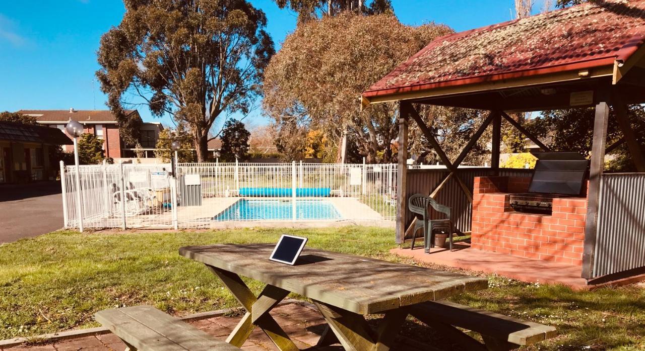 Alfred Motor Inn Ballarat Bagian luar foto